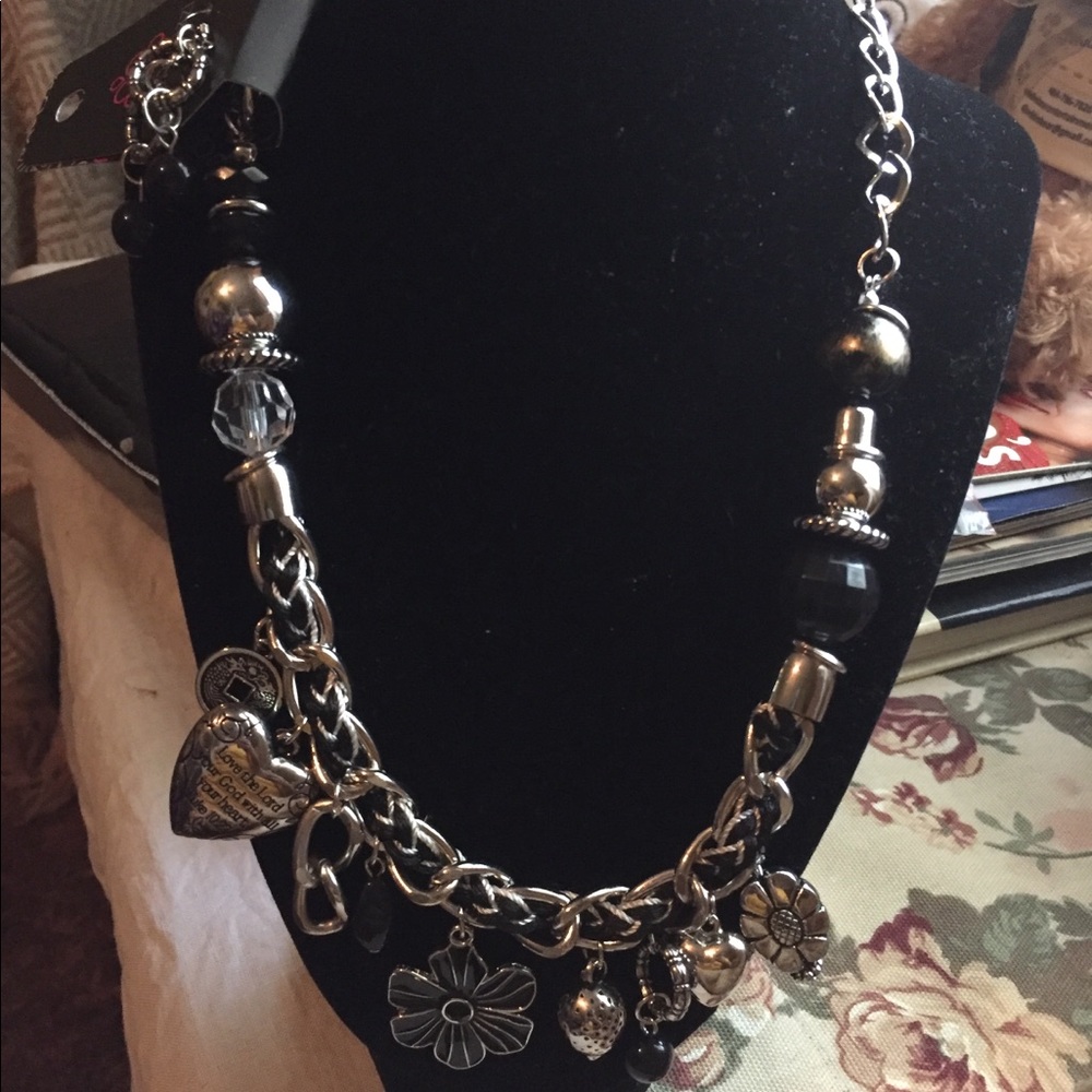 Charm necklace set